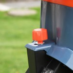 Измельчитель веток сетевой SENIX SDE24-L-EU 2.4кВт ножевого типа